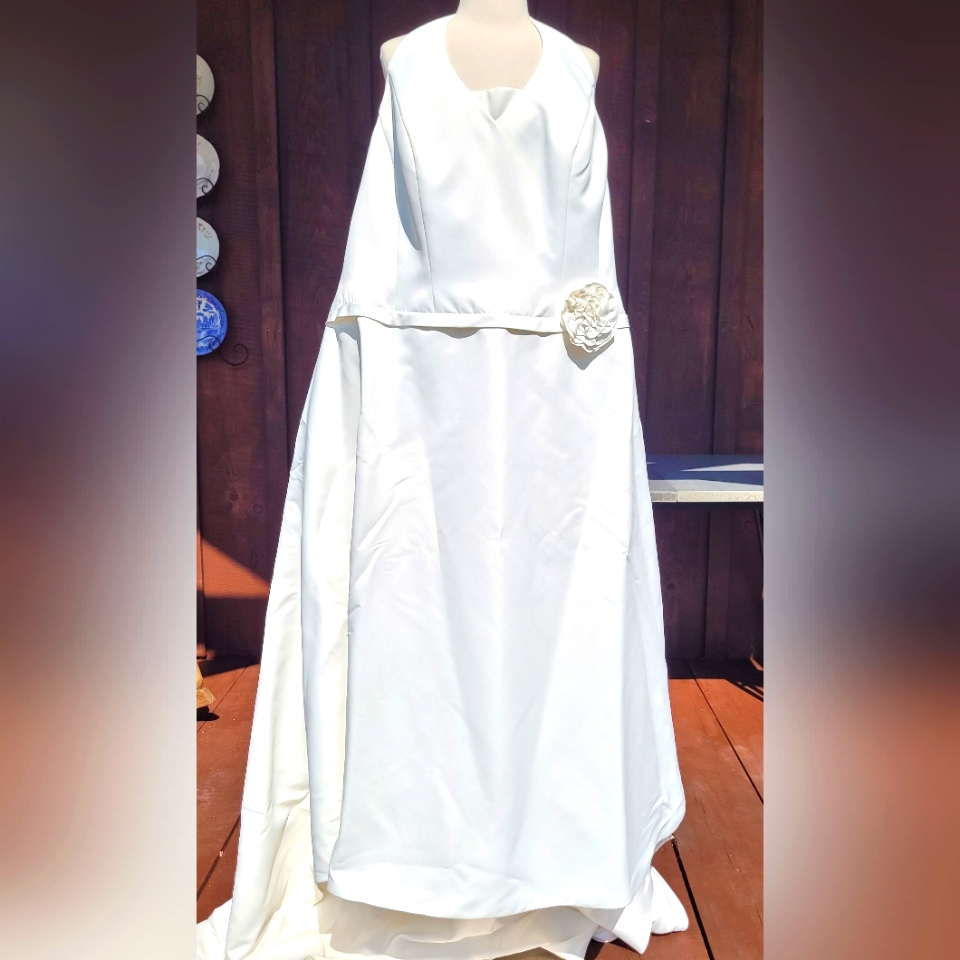 Wedding Dress Gown Halter A-Line Classic Clean Sz 26 Plus